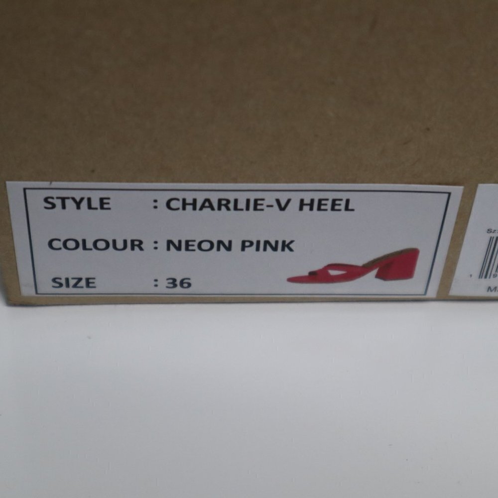 NEW  Free People Charlie Neon Pink V-Heel Sandals - Picture 9 of 9
